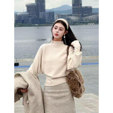 依美丁百搭高领蝙蝠袖小蛮腰毛衣
