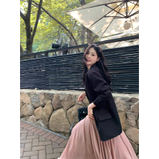 批发巴黎晚风黑色休闲宽松小西装外套<b class='q'>女</b>2026春<b class='q'>西服</b>连衣裙两件套<b class='q'>女</b>韩系