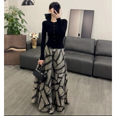 批发OS&oneshow新款通勤时尚百搭圆领长袖小衫高腰中长款A字<b class='q'>裙</b>套装