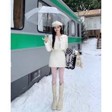 批发画解米兰新贵 冬季miu系娃娃领<b class='q'>蝴蝶结</b>设计气质外套女<b class='q'>连衣裙</b>套装