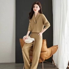 批发气质女装大翻领阔腿裤套装女士春秋套头针织运动服时尚毛衣两件套