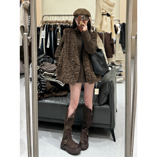 批发韩系秋冬一整套穿搭高级感美拉德棕色马甲叠穿<b class='q'>针织衫</b>毛衣两件套女