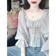 批发赫本风法式小众超好看独特漂亮上衣气质高级感灰色方领<b class='q'>衬衫</b>女春季