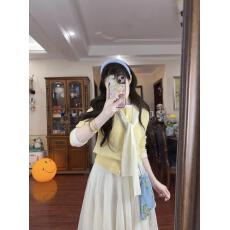 批发2026超火春装一整套简单大方气质高级感富家千金小香风黄色套装<b class='q'>裙</b>