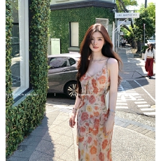 批发CloudSweet白云甜 万物生长 浪漫明媚吊带<b class='q'>裙</b>修身连衣<b class='q'>裙</b>夏碎花长<b class='q'>裙</b>