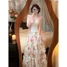 批发多巴胺温柔风穿搭一整套连衣<b class='q'>裙</b>女春季粉开衫吊带网纱半身<b class='q'>裙</b>三件套