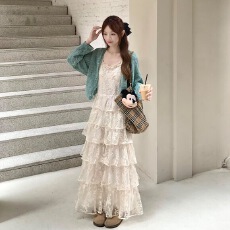 薄荷绿毛衣开衫加蕾丝蛋糕吊带连衣裙女春夏新款套装