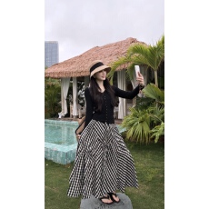 批发百搭V领坑条针织毛衣<b class='q'>长袖</b>上衣格子裙套装