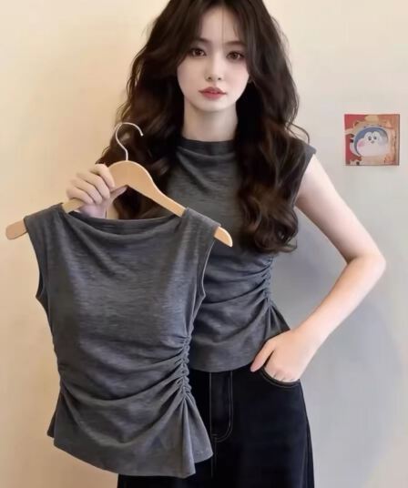 회색 주름 허리 수축 민소매 티셔츠 여성 2026 새로운 여름 한 부서 ins 디자인 센스 맨위 마이크로 직장 착용 가져 가라.