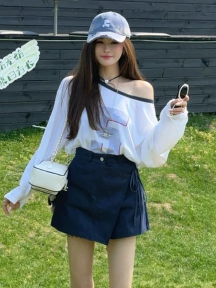 디스플레이 높음 착용 가져 가라. 비스듬한 칼라 오프숄더 자외선 차단 긴팔 티셔츠 데님 반신 바지 치마 달콤한 자매 한 부서 작은 키 세트