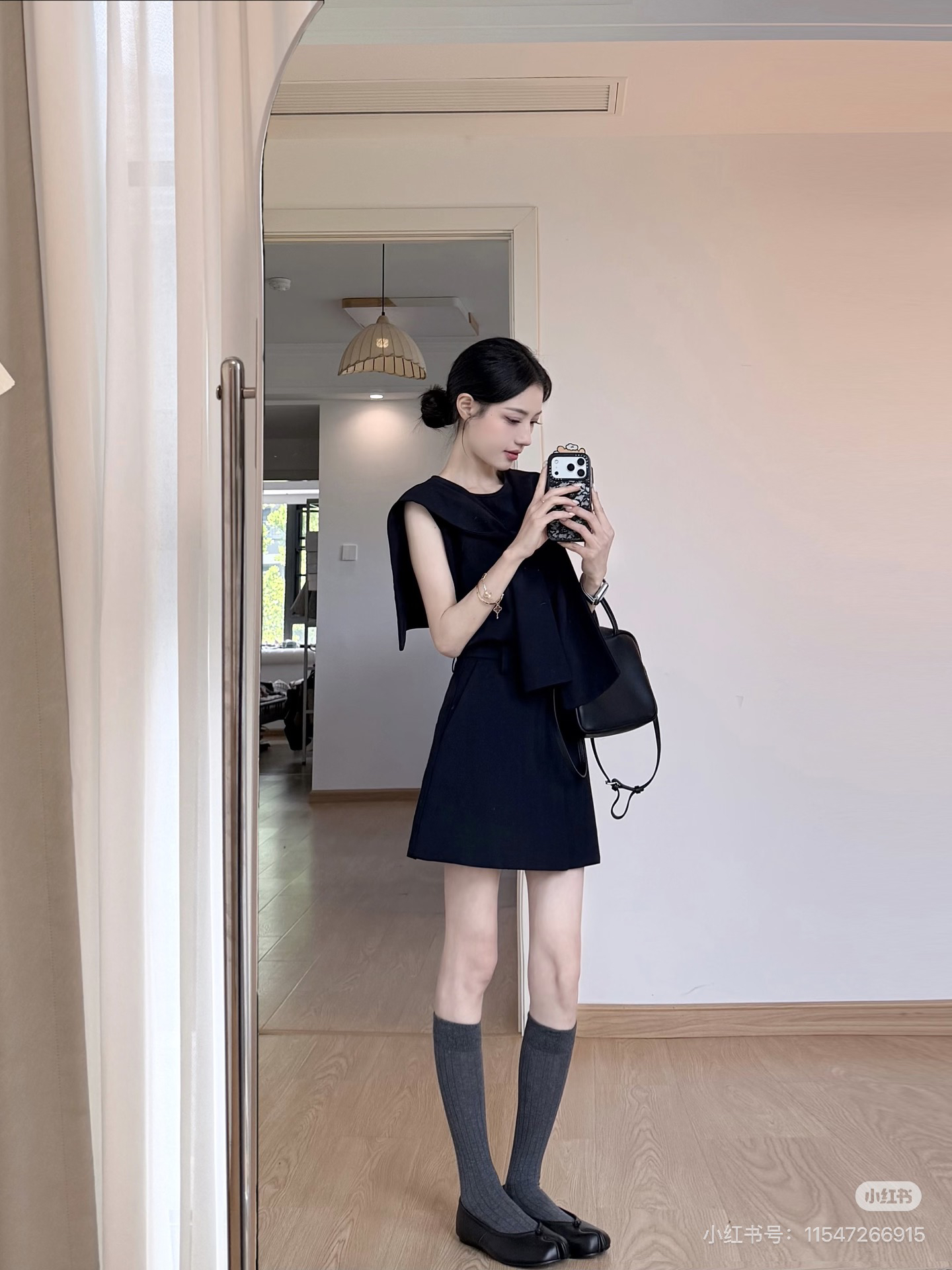 익스트림 제인 캐주얼 아세트산 숄 조끼 품격 딱딱한 라운드 넥 민소매 맨위 한 마디 미니 스커트 세트