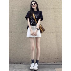 批发2026巨好看的夏装高级印花T恤加半身短<b class='q'>裙</b>一整套ootd穿搭减龄