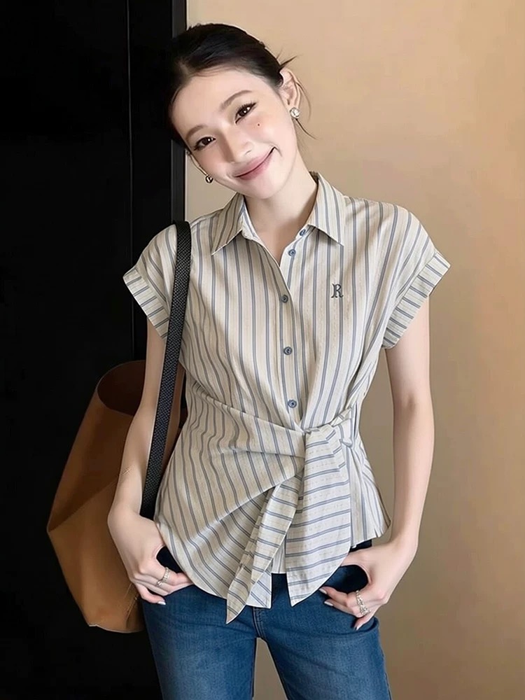 한 부서 품격 POLO 칼라 스트라이프 여성 셔츠 2026 여름 섹션 출퇴근 다용도 슬림해 보이는 어깨 맨위