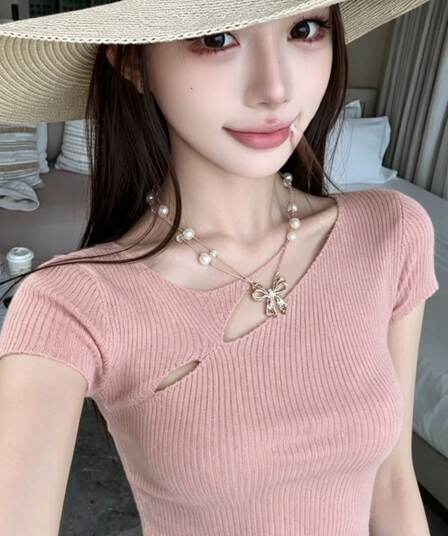 불규칙 네클라인 핑크색 홀로우 아웃 반팔 티셔츠 여성 새로운 순수한 욕망 품격 다용도 맨위