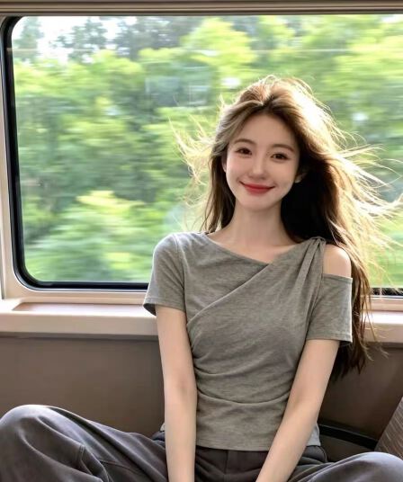 여름 새로운 몸매 가꾸기 디자인 센스 고급 외국 가스 맨위 트렌디 프랑스식 부드러운 바람 비스듬한 칼라 주름 반팔 티셔츠 여성