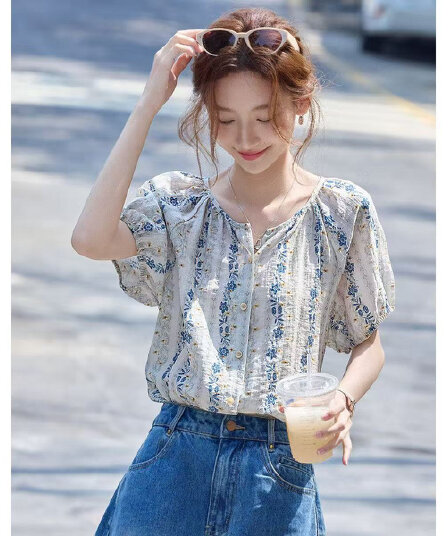 26 년 여름 프라임 마 블루 라임 프랑스식 느긋한 꽃무늬 자수 루즈핏 삽입 어깨 소매 꽃무늬 맨위 여성 셔츠