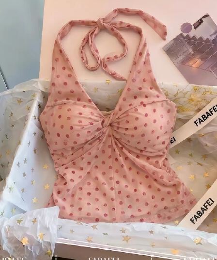 여름 디자인 센스 핑크색 핫걸 도트 무늬 행침 목 캐미솔 작은 대중 섹시함 몸매 가꾸기 비틀림 민소매 맨위