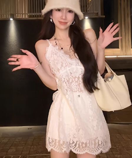 레이스 슬립 순수한 욕망 섹시함 루즈핏 레이스 슬립 여성 드레스 가을 여성 스택 착용 작은 전문가 새로운 슬림해 보이는