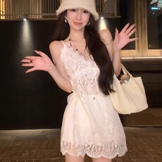 批发蕾丝吊带纯欲性感宽松蕾丝吊带连衣<b class='q'>裙</b>女秋款女叠穿小能手新款显瘦