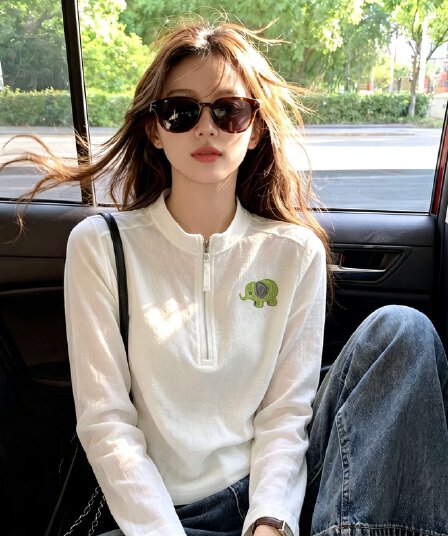2026 년 이른 가을 새로운 슈퍼 잘 생긴 싱글 착용 고급 센스 chic Chic 맨위 화이트 아기 코끼리 긴팔 티셔츠 여성