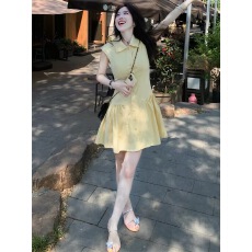 批发法式气质黄色无袖背心衬衫连衣<b class='q'>裙</b>女收腰显瘦高级感翻领短<b class='q'>裙</b>子夏季