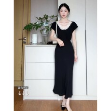 批发轻奢气质蕾丝花边V领黑色连衣<b class='q'>裙</b>女2026夏季新款修身包臀鱼尾长<b class='q'>裙</b>