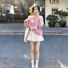 批发芭蕾风粉色连衣<b class='q'>裙</b>女秋冬气质绝美多巴胺穿搭百褶<b class='q'>裙</b>独特漂亮小套装