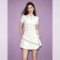 批发2026夏日超好看运动风白色修身短袖t恤百褶短<b class='q'>裙</b>套装女miu系穿搭