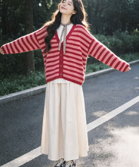가을 겨울 느긋한 바람 배색 스트라이프 스웨터 오픈 가디건 여성 코트 루즈핏 슬림해 보이는 니트 스웨터 반신 스커트 투피스 세트