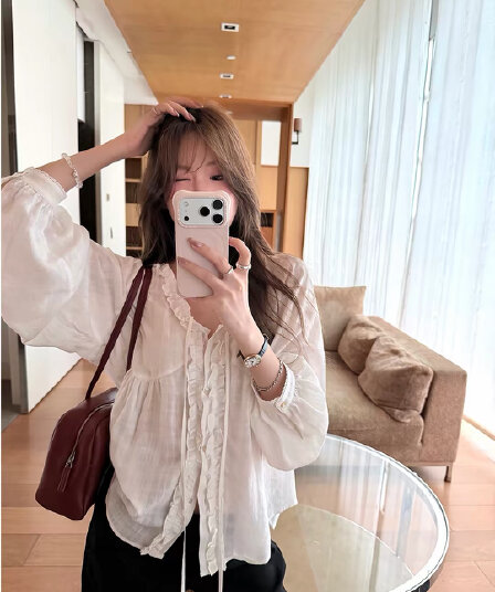 낭만주의 한여름 나만의 것을 가져와 라. 호흡 센스 원단 가벼움 도루 피하다. 루즈핏 프릴 V넥 여성 셔츠