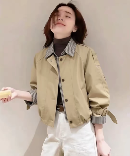 고급 센스 페이크 레이어드 짧은 에디션 바람막이 여성 2026 이른 가을 작은 대중 디자인 센스 품격 바 En 바람 카키 색 재킷