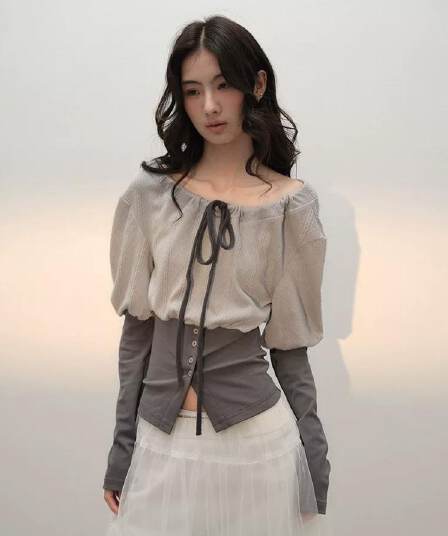프랑스식 대 라운드 넥 나비 넥타이 배색 허리 수축 랜턴 긴팔 맨위 티셔츠 여성