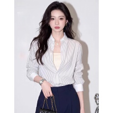 批发法式设计感条纹<b class='q'>衬衫</b>女2026新款薄款通勤<b class='q'>长袖</b><b class='q'>衬衣</b>高知小资上衣