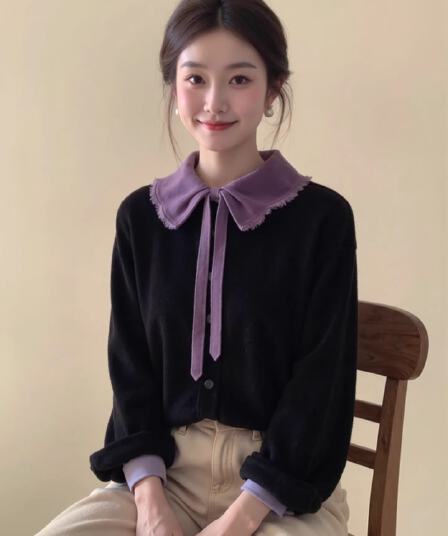 2026 슈퍼 화재 연령 감소 검정색 배색 베이비 칼라 벨벳 맨위 여성 가을 디자인 센스 고유 한 아름다운 품격 작은 셔츠