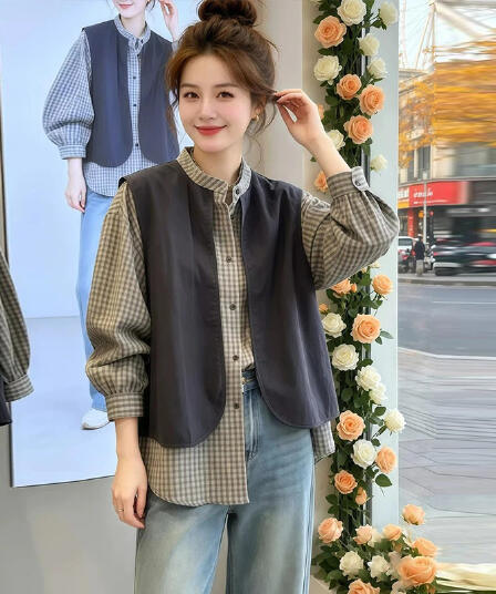 2026 이른 가을 새로운 루즈핏 캐주얼 세련된 스택 착용 맨위 고급 센스 베스트 플러스 격자 무늬 셔츠 페이크 레이어드 여성