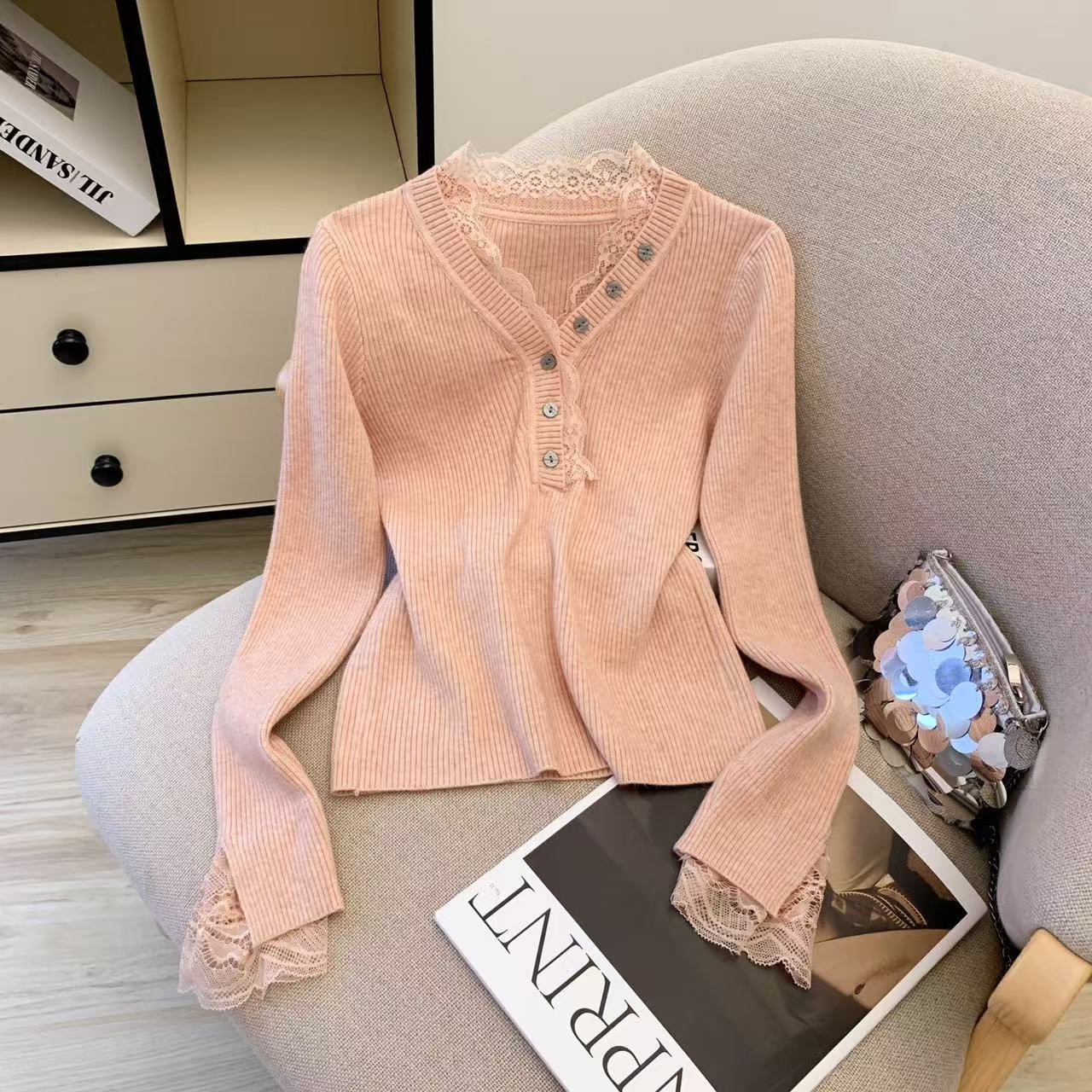 实拍纯欲v领蕾丝拼接打底衫女秋冬法式内搭高级感毛衣针织衫上衣