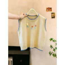 批发实拍韩国东大门新款刺绣小花针织马甲女宽松显瘦无袖坎肩背心上衣