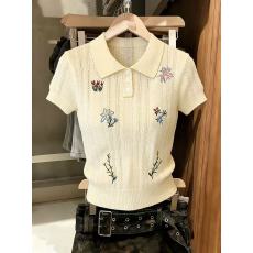 批发实拍韩系杏色钩花刺绣针织短袖t恤女士夏季设计感小众短款上衣chi