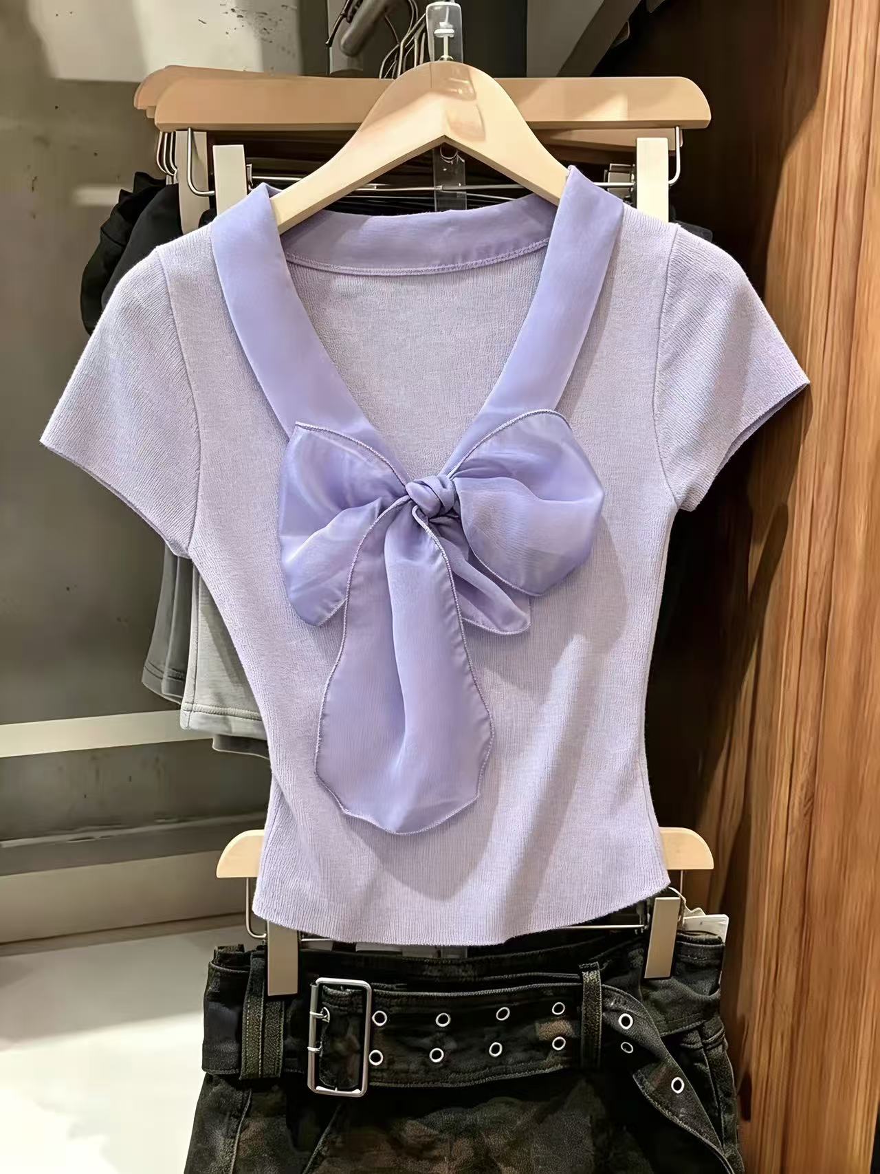 RY3254# 实拍紫色蝴蝶结v领短袖t恤女夏小个子短款显瘦正肩设计感上衣chic