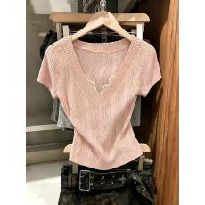 批发实拍粉色v领修身显瘦针织<b class='q'>短袖</b>t恤内搭可外穿短款正肩小上衣夏chic