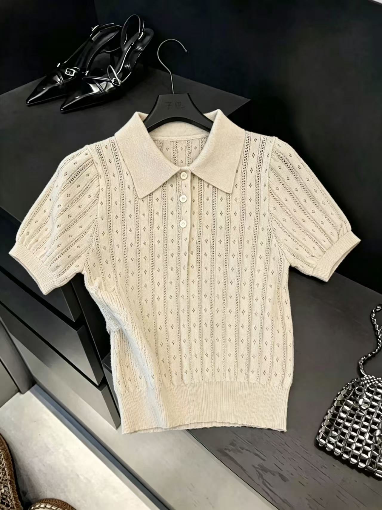 실사 레트로 POLO 칼라 홀로우 아웃 니트 반팔 티셔츠 여성 몸매 가꾸기 다용도 긍정적 인 어깨 의류 chic