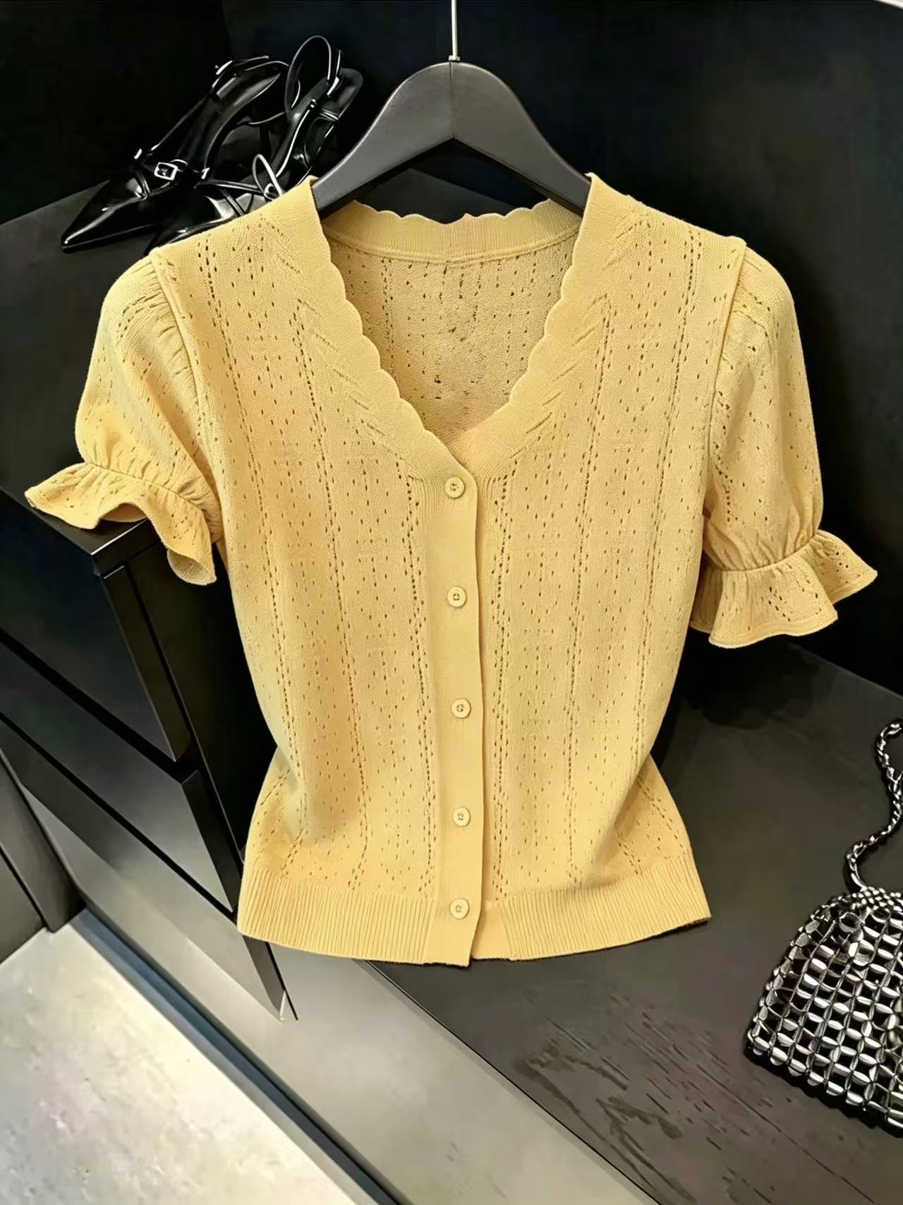 小个子t恤夏针织短款女设计感气...