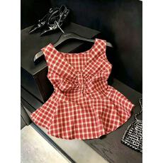 批发实拍甜辣独特红格V领收腰背心小衫女春日度假风<b class='q'>无袖</b>吊带上衣