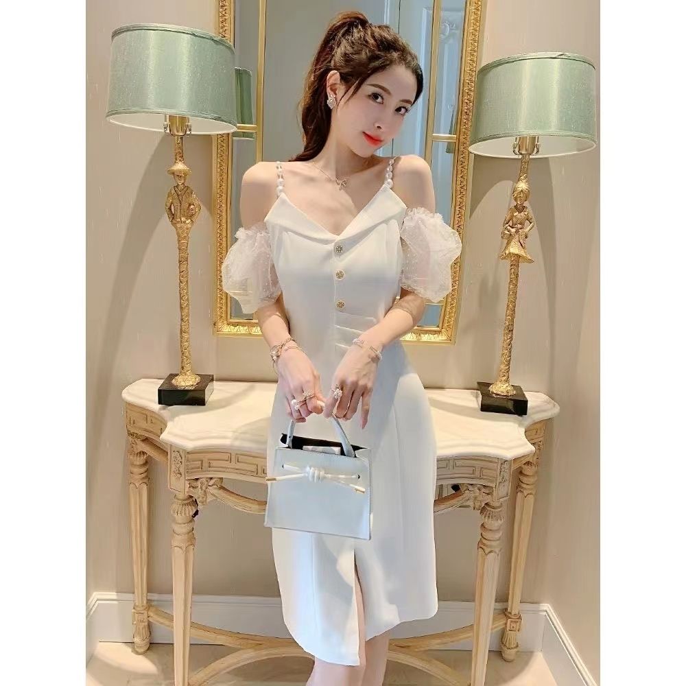 RY9# 超火夏季高级感露肩连衣裙女气质温柔风轻熟法式V领吊带开叉裙