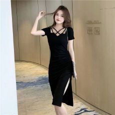 批发设计感镂空性感<b class='q'>夜店</b>吊带挂脖开叉包臀褶皱夏季修身显瘦<b class='q'>连衣裙</b>