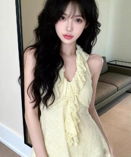프랑스식 레트로 레이스 조각 프릴 행침 목 조끼 여성 여름 새로운 신선함 달콤함 몸매 가꾸기 오프숄더 맨위