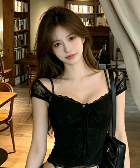 검정색 레이스 광장 칼라 캐미솔 여름 아메리칸 핫걸 바람 허리 수축 작은 셔츠 몸매 가꾸기 슬림해 보이는 민소매 맨위