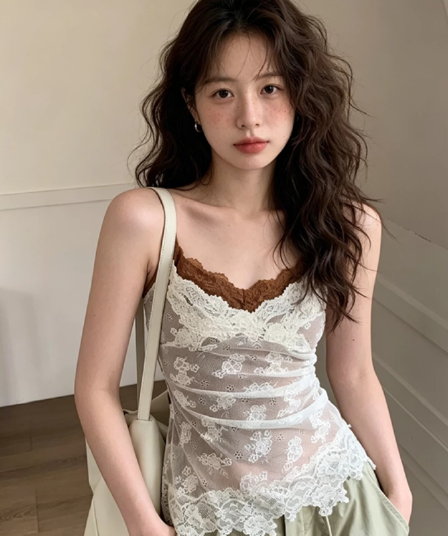 순수한 욕망 핫걸 레이스 조각 몸매 가꾸기 쇼트 스타일 얇은 맨위 디자인 센스 작은 대중 페이크 레이어드 캐미솔 가을 겨울