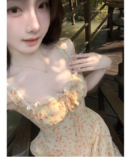 순수한 욕망 바람 달콤함 롱 스커트 봄 여름 허리 수축 슬림해 보이는 작은 대중 디자인 센스 레이스 조각 꽃무늬 슬립 여성 드레스