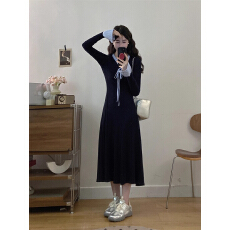 批发法式复古赫本风气质<b class='q'>连衣裙</b>女<b class='q'>春秋</b>新款高级感收腰显瘦长袖打底裙